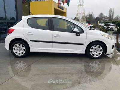 Peugeot 207 1.4 HDi 70CV 5p. Access Bianco usata Pieve di Cento