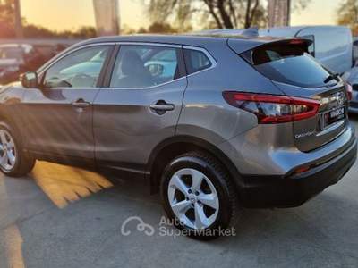 Nissan Qashqai 1.3 DIG-T 140 CV Business Nero usata Polistena
