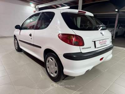 Peugeot 206 1.4 HDi XAD Van AUTOCARRO 2POSTI Bianco usata Bronte