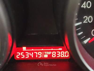 Mazda 3 Mazda3 1.6 MZR 105 CV 5p. Active Bianco usata Pompei