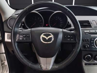 Mazda 3 Mazda3 1.6 MZR 105 CV 5p. Active Bianco usata Pompei