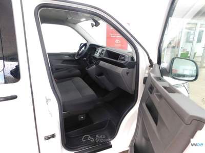 Volkswagen Multivan 2.0 TDI 110 CV T6 P.C.TRENDLINE  Bianco usata Isola del Liri