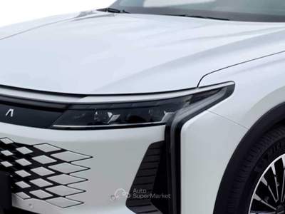 Omoda 5 Shs-p 1.5tgdi dht3 premium awd Bianco usata Verona