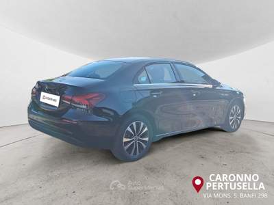 Mercedes-Benz Classe A e hybrid EQ Business Nero usata Milano