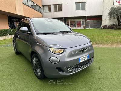 Fiat 500 42KWH Business Openging Edition 16000km Grigio usata Curno