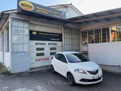 Lancia Ypsilon USATO TENUTO MOLTO BENE Bianco usata Villafranca di Verona
