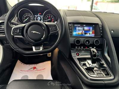 Jaguar F-Type 2.0i 300cv Coupé R-Dynamic (Tetto/Led/Auto/Retro) Bianco usata Castellaneta