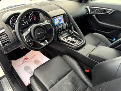 Jaguar F-Type 2.0i 300cv Coupé R-Dynamic (Tetto/Led/Auto/Retro) Bianco usata Castellaneta