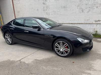 Maserati Ghibli V6 Diesel Nero usata MOLFETTA
