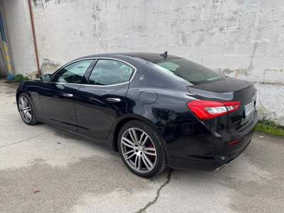 Maserati Ghibli V6 Diesel Nero usata MOLFETTA