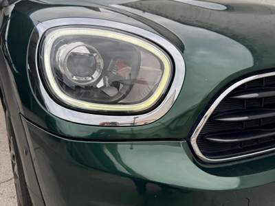 MINI Cooper D Countryman 2.0 Business ALL4 Automatica Oro usata MOLFETTA