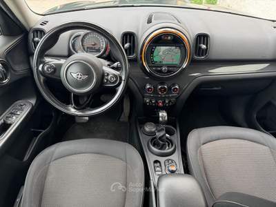 MINI Cooper D Countryman 2.0 Business ALL4 Automatica Oro usata MOLFETTA