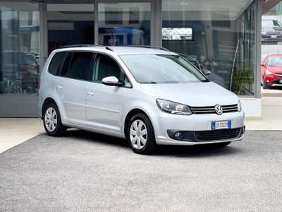 Volkswagen Touran DSG 7 posti - 2014 Argento usata Roma