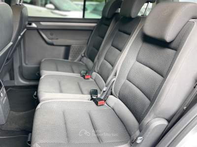 Volkswagen Touran DSG 7 posti - 2014 Argento usata Roma