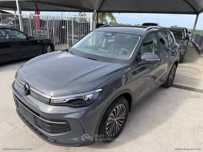 Volkswagen Tiguan Tiguan 2.0 TDI 150 CV EVO DSG Elegance Grigio usata TORRENOVA
