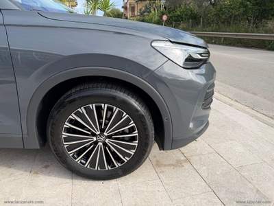 Volkswagen Tiguan Tiguan 2.0 TDI 150 CV EVO DSG Elegance Grigio usata TORRENOVA