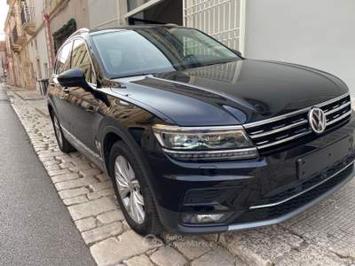 Volkswagen Tiguan highline Nero usata CARMIANO