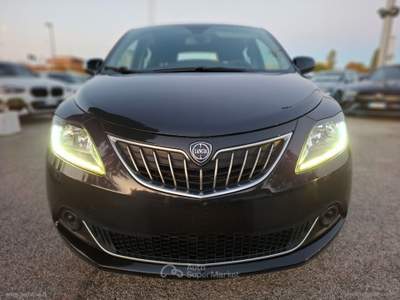 Lancia Ypsilon Ypsilon 1.0 FireFly 5p.S&S Hybrid Silver Nero usata RIMINI