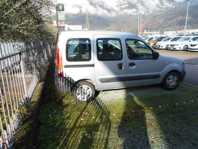 Renault Kangoo UNICO PROPIETARIO Argento usata ARCO