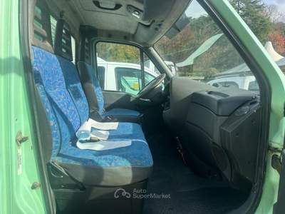 Iveco Daily 35C9P/Bar.tor.2.8D PL-RG Cabinato Verde usata Massarosa