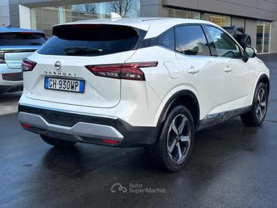 Nissan Qashqai MHEV 158 CV Xtronic Business Bianco usata Massarosa