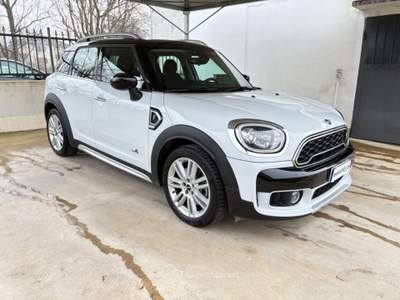 MINI Countryman 2.0 Cooper SD 190 cv Hype Countryman ALL4 C.Auto Bianco usata Pavia