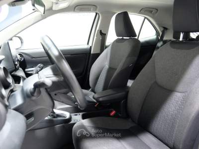 Toyota Yaris Cross 1.5 HYBRID 5P. E-CVT ACTIVE NEOPATENTATI FULL LED Bianco usata Brescia