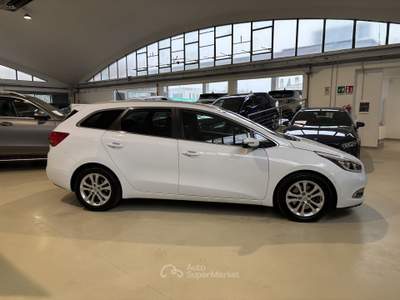 Kia Cee'd cee'd 1.6 GDI SW AUTOMATICA TUA A 334,00 AL MESE Bianco usata Castellanza