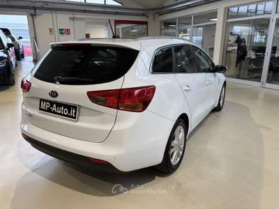 Kia Cee'd cee'd 1.6 GDI SW AUTOMATICA TUA A 334,00 AL MESE Bianco usata Castellanza