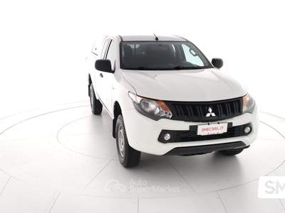 Mitsubishi L200 Club Cab INVITE Bianco usata GIOIA TAURO