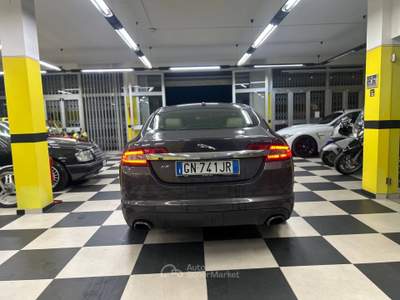 Jaguar XF 2.7 D S V6 Premium Luxury Grigio usata Arezzo