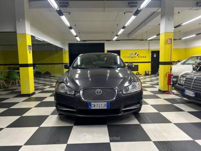 Jaguar XF 2.7 D S V6 Premium Luxury Grigio usata Arezzo