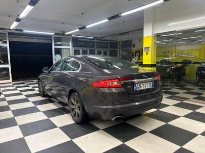 Jaguar XF 2.7 D S V6 Premium Luxury Grigio usata Arezzo