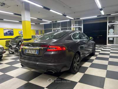 Jaguar XF 2.7 D S V6 Premium Luxury Grigio usata Arezzo