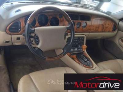 Jaguar XK 4.0 Convertibile Nero usata Povegliano Veronese