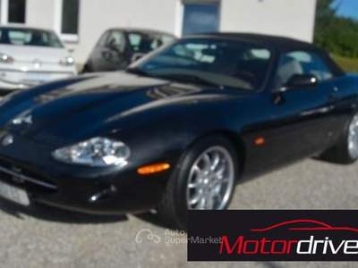 Jaguar XK 4.0 Convertibile Nero usata Povegliano Veronese