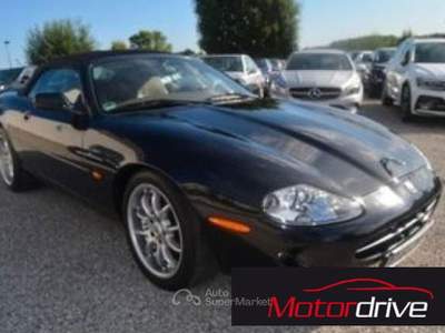 Jaguar XK 4.0 Convertibile Nero usata Povegliano Veronese