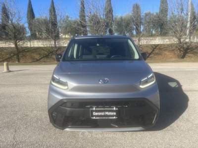 Toyota Proace Proace City Verso 1.5D 130 CV S&S L2 A/T Luxury 7 POSTI Argento usata Affi