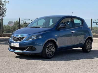 Lancia Ypsilon Ypsilon 1.0 firefly hybrid Alberta Ferretti s&s 70cv 5p.ti Blu/Azzurro usata SAN GREGORIO DI CATANIA