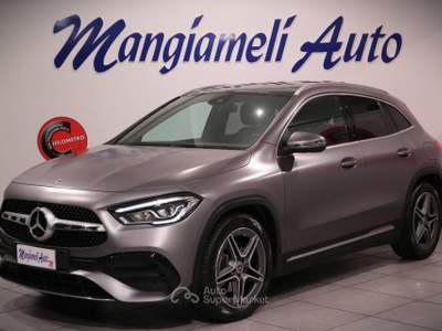 Mercedes-Benz GLA 200 d Premium auto Grigio usata Carlentini