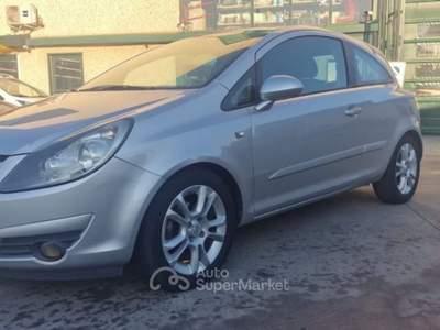 Opel Corsa 1.2 3 porte Club OMAGGIO BUONO VACANZE PER 4 PERSO Grigio usata VOGHERA