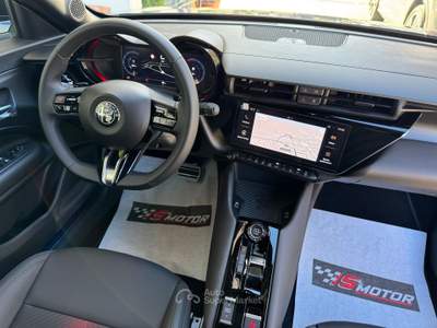 Alfa Romeo Junior ibrida Speciale 145cv edct6 Grigio usata Cerignola