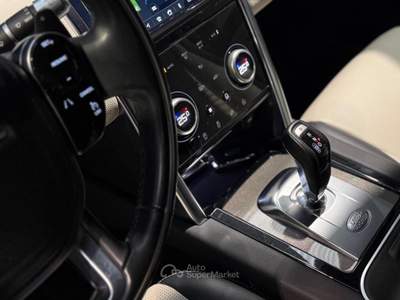Land Rover Discovery Sport 2.0D I4-L.Flw 150 CV AWD Auto R-Dynamic SE Argento usata Bologna