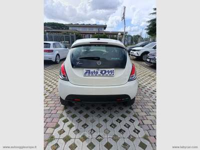 Lancia Ypsilon Ypsilon 1.2 69 CV 5p. S&S Elefantino Blu Bianco usata Cimitile