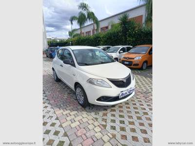 Lancia Ypsilon Ypsilon 1.2 69 CV 5p. S&S Elefantino Blu Bianco usata Cimitile