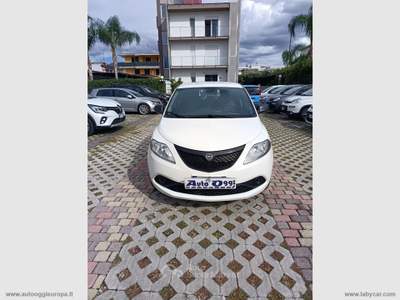 Lancia Ypsilon Ypsilon 1.2 69 CV 5p. S&S Elefantino Blu Bianco usata Cimitile