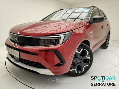 Opel Grandland ULTIMATE HYBRID 136 HP Rosso usata Erba