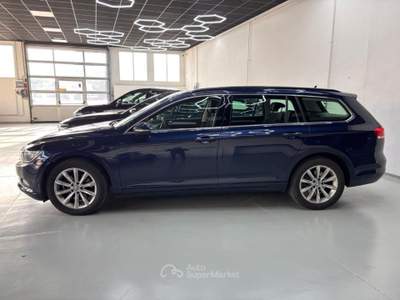 Volkswagen Passat Passat Variant 1.6 TDI Business BMT Blu/Azzurro usata Casalgrande