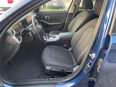 BMW Serie 3 320d 320 Serie 3 Touring 320d Touring mhev 48V xdrive auto Blu/Azzurro usata Ravenna