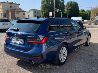 BMW Serie 3 320d 320 Serie 3 Touring 320d Touring mhev 48V xdrive auto Blu/Azzurro usata Ravenna